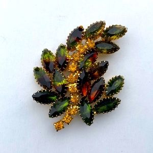 Gorgeous Vintage Rhinestone Brooch